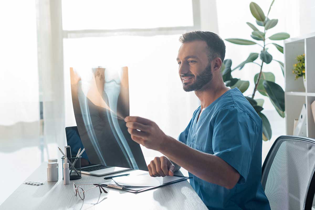 Orthopedist