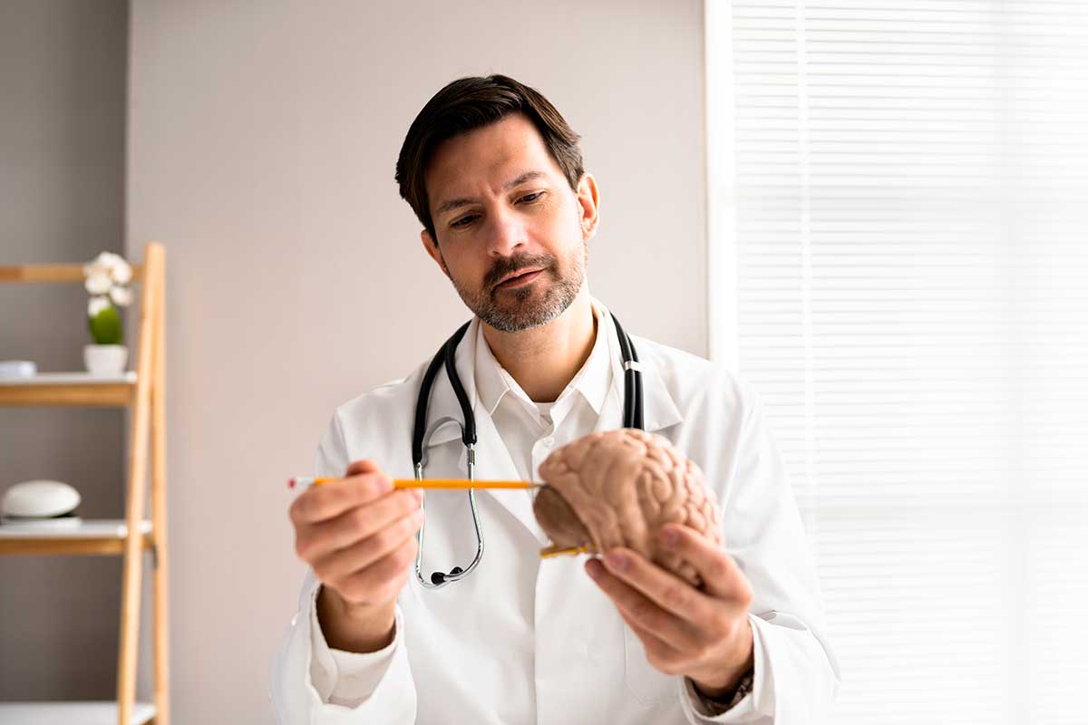 Neurologist